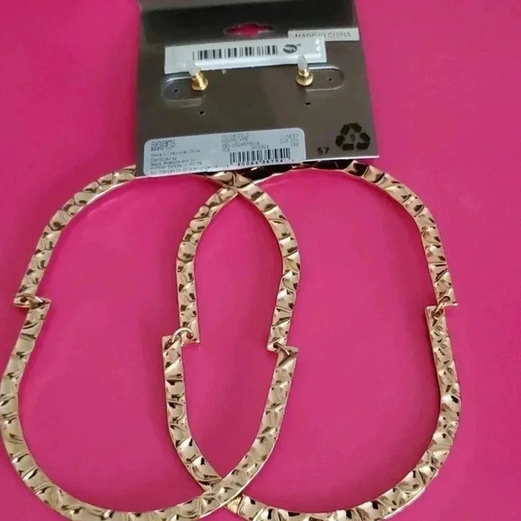 SUPER CUTE!!New huge earrings Selling lot of 2 - Picture 5 of 8